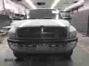 2000 Dodge 1500 z VIN 3B7HC13Z2YM214507, wystawiony jako IAAI lot #42779289 z przebiegiem 178 546 mil mil oraz . Historia ofert i sprzedaży dostępna na DreamBid. Obrazek 12.