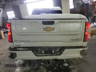 2022 Chevrolet Silverado 2500 с VIN 1GC4YRE76NF362150, выставлен на аукционе Copart как лот 43055025 с пробегом 31 520 миль миль и Списание • Salvage title. История ставок и продаж доступна на DreamBid. Изображение 6.