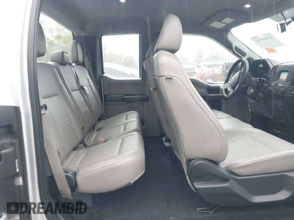 2017 Ford F-150 XL с VIN 1FTEX1C89HKD77872, выставлен на аукционе IAAI как лот 43360742 с пробегом 139 137 миль миль и . История ставок и продаж доступна на DreamBid. Изображение 8.