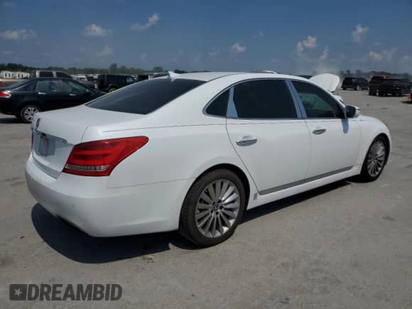 2015 Hyundai Equus Signature with VIN KMHGH4JH6FU095812, listed as a Copart auction lot 62262895 with 101,763 mi miles and Salvage title. Bid and sale history available at DreamBid. Image 3.