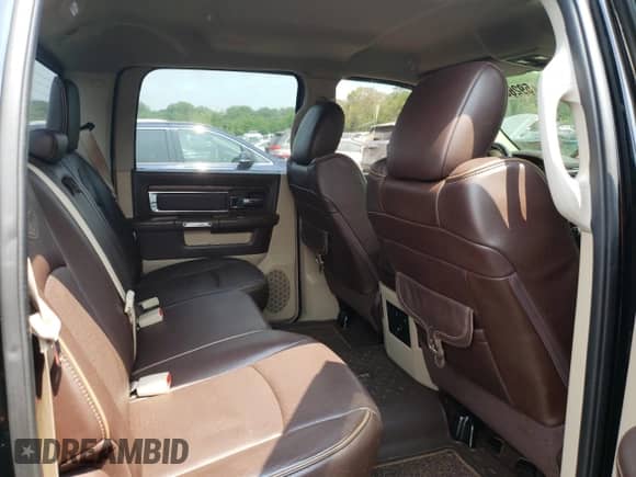 2015 Ram 1500 Laramie Limited z VIN 1C6RR7PT0FS579940, wystawiony jako Copart lot #59265905 z przebiegiem 89 818 mil mil oraz Szkoda całkowita • Salvage title. Historia ofert i sprzedaży dostępna na DreamBid. Obrazek 10.