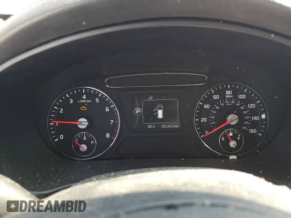 2017 Kia Sorento LX with VIN 5XYPG4A52HG212299, listed as a Copart auction lot 80792505 with 181,410 mi miles and Clean title. Bid and sale history available at DreamBid. Image 9.