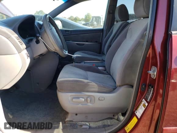 2009 Toyota Sienna CE с VIN 5TDZK23C79S277290, выставлен на аукционе Copart как лот 85896885 с пробегом 255 322 миль миль и Списание • Salvage title. История ставок и продаж доступна на DreamBid. Изображение 7.