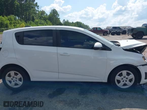 2016 Chevrolet Sonic LS с VIN 1G1JA6SH1G4101986, выставлен на аукционе IAAI как лот 42557864 с пробегом 122 792 миль миль и . История ставок и продаж доступна на DreamBid. Изображение 13.