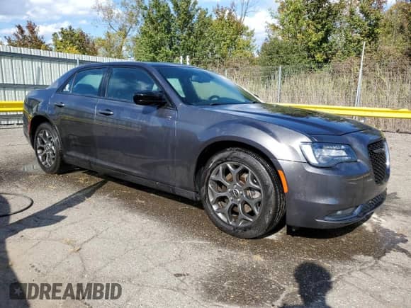 2017 Chrysler 300 S с VIN 2C3CCAGG7HH591503, выставлен на аукционе Copart как лот 84949085 с пробегом 70 007 миль миль и Чистый • Clean title. История ставок и продаж доступна на DreamBid. Изображение 4.