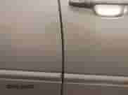 2002 Toyota Camry LE z VIN 4T1BE32K02U033310, wystawiony jako IAAI lot #42586585 z przebiegiem 154 658 mil mil oraz . Historia ofert i sprzedaży dostępna na DreamBid. Obrazek 18.