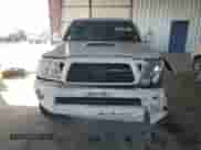 2007 Toyota Tacoma PreRunner z VIN 5TEKU72N17Z469350, wystawiony jako Copart lot #82575835 z przebiegiem 156 986 mil mil oraz Szkoda całkowita • Salvage title. Historia ofert i sprzedaży dostępna na DreamBid. Obrazek 5.