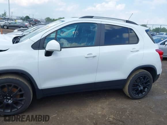 2022 Chevrolet Trax LT с VIN KL7CJPSM8NB536139, выставлен на аукционе IAAI как лот 43003513 с пробегом 35 085 миль миль и . История ставок и продаж доступна на DreamBid. Изображение 14.