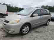 2005 Toyota Sienna XLE z VIN 5TDZA22C75S276333, wystawiony jako Copart lot #83929155 z przebiegiem 226 327 mil mil oraz Szkoda całkowita • Salvage title. Historia ofert i sprzedaży dostępna na DreamBid. Obrazek 1.