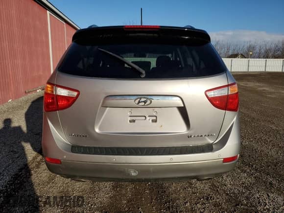 2011 Hyundai Veracruz GLS z VIN KM8NU4CC6BU163363, wystawiony jako Copart lot #81464014 z przebiegiem 352 895 mil mil oraz Czysty tytuł • Clean title. Historia ofert i sprzedaży dostępna na DreamBid. Obrazek 6.