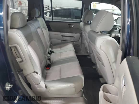 2011 Honda Pilot EX with VIN 5FNYF4H4XBB057357, listed as a Copart auction lot 90401055 with 200,802 mi miles and Clean title. Bid and sale history available at DreamBid. Image 11.