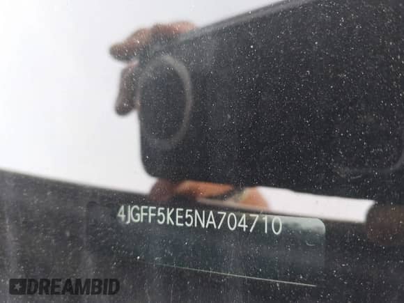 2022 Mercedes-Benz GLS 450 with VIN 4JGFF5KE5NA704710, listed as a IAAI auction lot 43321005 with 35,217 mi miles and . Bid and sale history available at DreamBid. Image 17.