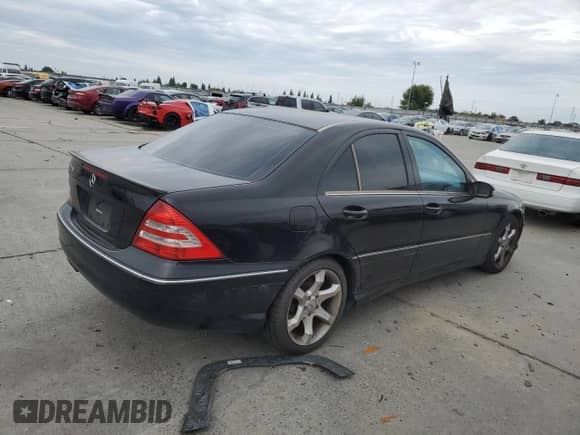 2007 Mercedes-Benz C 230 Sport with VIN WDBRF52H77A939171, listed as a Copart auction lot 87022885 with 183,045 mi miles and Clean title. Bid and sale history available at DreamBid. Image 3.
