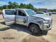 2017 Toyota Tacoma SR5 с VIN 5TFAZ5CN9HX042202, выставлен на аукционе Copart как лот 71788625 с пробегом 194 827 миль миль и Списание • Salvage title. История ставок и продаж доступна на DreamBid. Изображение 4.