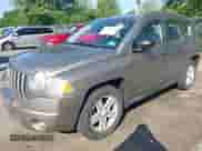 2008 Jeep Compass Sport с VIN 1J8FT47068D635994, выставлен на аукционе IAAI как лот 42392737 с пробегом 169 436 миль миль и . История ставок и продаж доступна на DreamBid. Изображение 2.