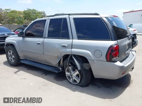 2006 Chevrolet TrailBlazer LS с VIN 1GNDT13S362336936, выставлен на аукционе IAAI как лот 42784789 с пробегом 206 733 миль миль и . История ставок и продаж доступна на DreamBid. Изображение 3.