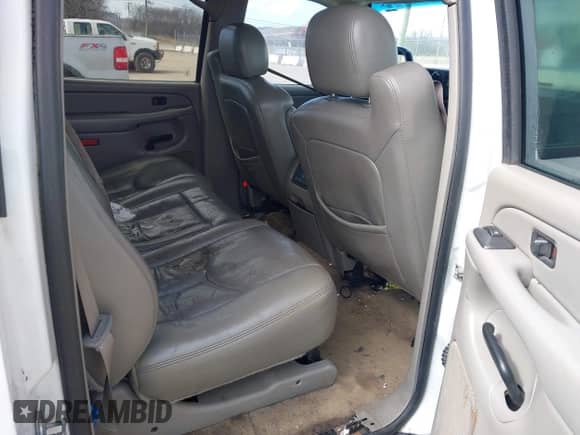 2006 Chevrolet Suburban LT с VIN 1GNFK16Z66J164525, выставлен на аукционе IAAI как лот 41659187 с пробегом 100 833 миль миль и . История ставок и продаж доступна на DreamBid. Изображение 8.