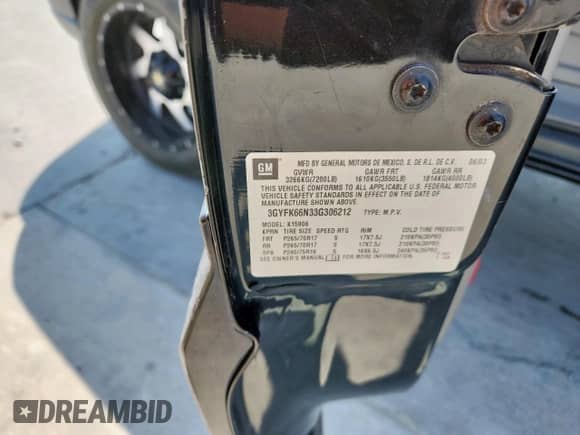 2003 Cadillac Escalade ESV with VIN 3GYFK66N33G306212, listed as a Copart auction lot 81671555 with 276,093 mi miles and Clean title. Bid and sale history available at DreamBid. Image 13.