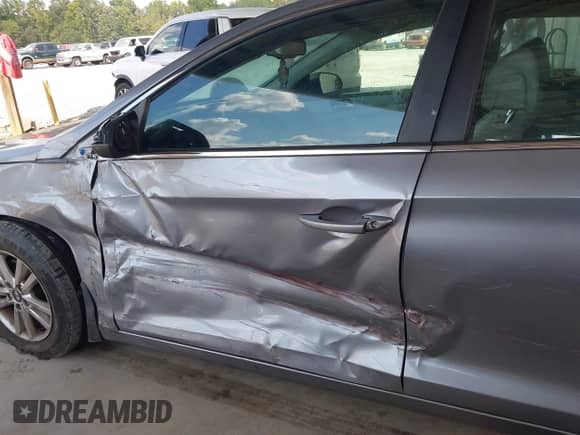 2016 Hyundai Sonata SE с VIN 5NPE24AF9GH336835, выставлен на аукционе IAAI как лот 43288634 с пробегом 93 633 миль миль и . История ставок и продаж доступна на DreamBid. Изображение 6.