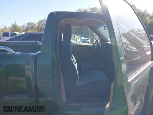 1997 Chevrolet S-10 LS с VIN 1GCCS1441V8100837, выставлен на аукционе IAAI как лот 43496367 с пробегом 159 496 миль миль и . История ставок и продаж доступна на DreamBid. Изображение 5.