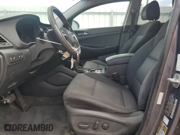 2017 Hyundai Tucson Sport с VIN KM8J33A28HU397664, выставлен на аукционе Copart как лот 81141855 с пробегом 131 209 миль миль и Чистый • Clean title. История ставок и продаж доступна на DreamBid. Изображение 7.