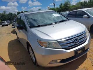 2011 Honda Odyssey Touring с VIN 5FNRL5H95BB055238, выставлен на аукционе IAAI как лот 42905906 с пробегом 192 352 миль миль и . История ставок и продаж доступна на DreamBid. Изображение 1.