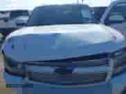 2010 Chevrolet Suburban LT z VIN 1GNUCJE04AR145330, wystawiony jako IAAI lot #42579675 z przebiegiem 185 242 mil mil oraz . Historia ofert i sprzedaży dostępna na DreamBid. Obrazek 6.