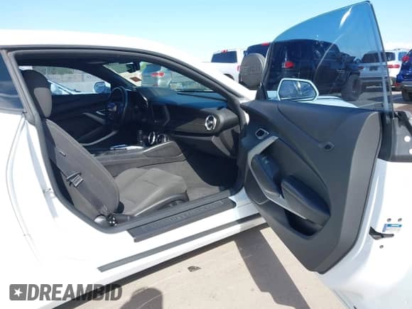 2021 Chevrolet Camaro 1LT с VIN 1G1FA1RX4M0109525, выставлен на аукционе IAAI как лот 43237330 с пробегом 72 432 миль миль и . История ставок и продаж доступна на DreamBid. Изображение 5.