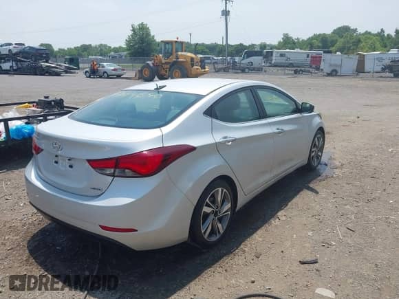 2015 Hyundai Elantra SE with VIN 5NPDH4AE2FH581248, listed as a IAAI auction lot 42494640 with 128,914 mi miles and . Bid and sale history available at DreamBid. Image 4.