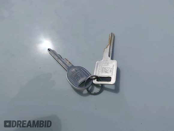 1992 Chevrolet Suburban with VIN 1GNFK16K9NJ342980, listed as a IAAI auction lot 42991398 with 187,245 mi miles and . Bid and sale history available at DreamBid. Image 11.