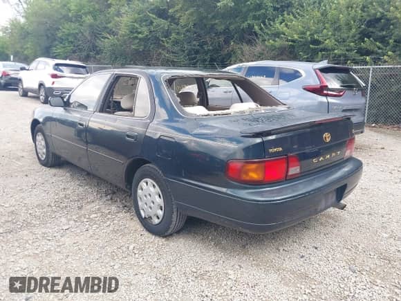 1995 Toyota Camry LE z VIN 4T1SK12E6SU532880, wystawiony jako IAAI lot #42992191 z przebiegiem 210 562 mil mil oraz . Historia ofert i sprzedaży dostępna na DreamBid. Obrazek 3.