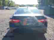 2019 Toyota Camry SE z VIN 4T1B11HK9KU261801, wystawiony jako IAAI lot #43351848 z przebiegiem 83 676 mil mil oraz . Historia ofert i sprzedaży dostępna na DreamBid. Obrazek 16.