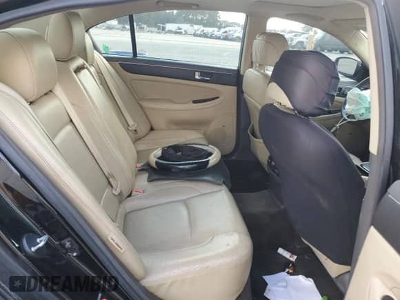 2011 Hyundai Genesis с VIN KMHGC4DE4BU117462, выставлен на аукционе Copart как лот 84875735 с пробегом 247 807 миль миль и Списание • Salvage title. История ставок и продаж доступна на DreamBid. Изображение 10.