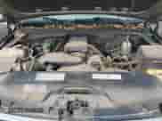 2000 GMC Sierra 1500 SLE z VIN 1GTEK19T3YZ297050, wystawiony jako IAAI lot #42407638 z przebiegiem 201 337 mil mil oraz . Historia ofert i sprzedaży dostępna na DreamBid. Obrazek 10.