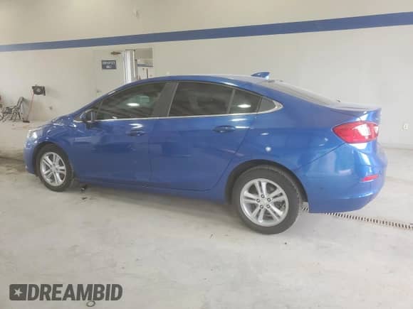 2018 Chevrolet Cruze LT with VIN 1G1BE5SM5J7230075, listed as a Copart auction lot 84004405 with 69,195 mi miles and Salvage title. Bid and sale history available at DreamBid. Image 2.
