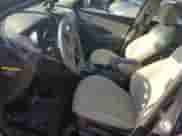 2018 Hyundai Santa Fe 2.4L с VIN 5NMZTDLB9JH095100, выставлен на аукционе Copart как лот 64850795 с пробегом 92 794 миль миль и Списание • Salvage title. История ставок и продаж доступна на DreamBid. Изображение 7.