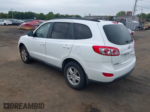 2011 Hyundai Santa Fe GLS z VIN 5XYZGDAB8BG005017, wystawiony jako IAAI lot #43206974 z przebiegiem 141 862 mil mil oraz . Historia ofert i sprzedaży dostępna na DreamBid. Obrazek 3.