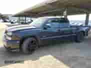 2004 Chevrolet Silverado SS с VIN 2GCEC19N741408331, выставлен на аукционе Copart как лот 50548145 с пробегом 186 361 миль миль и Списание • Salvage title. История ставок и продаж доступна на DreamBid. Изображение 1.