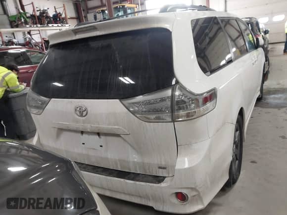 2017 Toyota Sienna SE with VIN 5TDXZ3DCXHS875329, listed as a IAAI auction lot 41650353 with Not provided miles and . Bid and sale history available at DreamBid. Image 16.