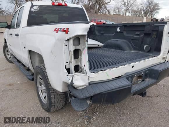 2018 Chevrolet Silverado 1500 Work Truck with VIN 1GCVKNEC7JZ121282, listed as a IAAI auction lot 41259105 with 82,746 mi miles and . Bid and sale history available at DreamBid. Image 6.