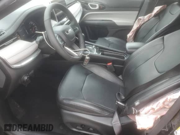 2023 Jeep Compass Limited with VIN 3C4NJDCNXPT506546, listed as a Copart auction lot 82047325 with 43,427 mi miles and Non repairable. Bid and sale history available at DreamBid. Image 7.