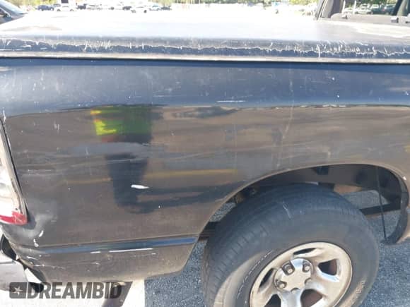 2004 Dodge 1500 ST z VIN 1D7HA18K04J284327, wystawiony jako IAAI lot #42263248 z przebiegiem 194 944 mil mil oraz . Historia ofert i sprzedaży dostępna na DreamBid. Obrazek 14.