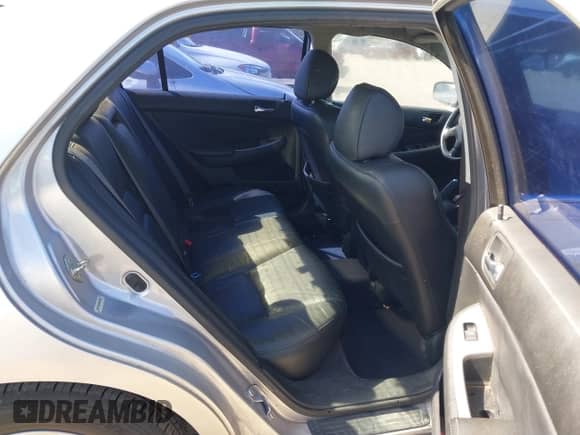 2003 Honda Accord EX с VIN 1HGCM66503A006968, выставлен на аукционе IAAI как лот 43592736 с пробегом 126 056 миль миль и . История ставок и продаж доступна на DreamBid. Изображение 8.