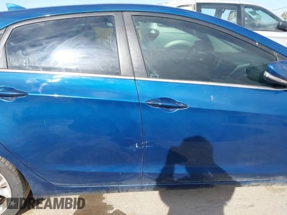 2014 Hyundai Elantra with VIN KMHD35LH3EU233891, listed as a IAAI auction lot 43094790 with 192,299 mi miles and . Bid and sale history available at DreamBid. Image 6.