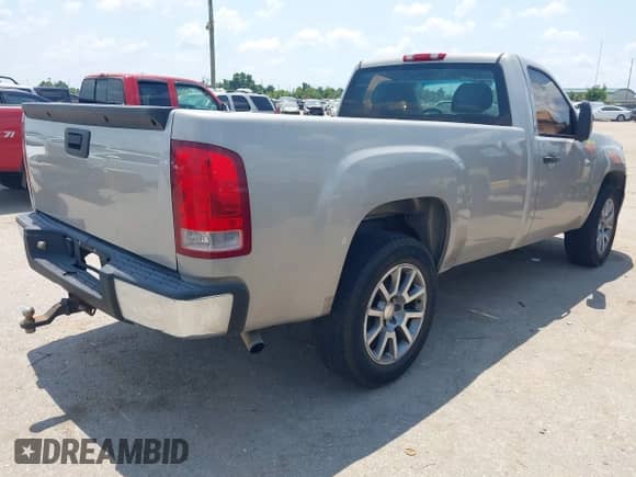 2007 GMC Sierra 1500 Work Truck с VIN 1GTEC14C37Z584973, выставлен на аукционе IAAI как лот 42943433 с пробегом 181 144 миль миль и . История ставок и продаж доступна на DreamBid. Изображение 4.