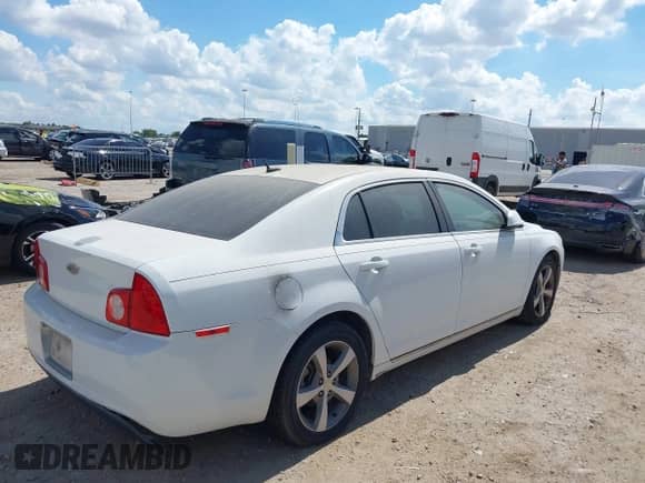 2011 Chevrolet Malibu 1LT с VIN 1G1ZC5EU2BF245298, выставлен на аукционе IAAI как лот 43389751 с пробегом 130 788 миль миль и . История ставок и продаж доступна на DreamBid. Изображение 4.