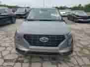 2023 Hyundai Venue SE z VIN KMHRB8A38PU217108, wystawiony jako Copart lot #64990794 z przebiegiem 5 134 mil mil oraz Szkoda całkowita • Salvage title. Historia ofert i sprzedaży dostępna na DreamBid. Obrazek 5.