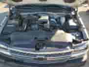 2005 Chevrolet Silverado 3500 z VIN 1GBJK34215E323290, wystawiony jako Copart lot #77024944 z przebiegiem 332 053 mil mil oraz Szkoda całkowita • Salvage title. Historia ofert i sprzedaży dostępna na DreamBid. Obrazek 11.