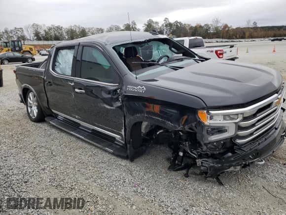 2024 Chevrolet Silverado 1500 High Country with VIN 2GCUDJEDXR1204720, listed as a Copart auction lot 78680874 with 520 mi miles and Salvage title. Bid and sale history available at DreamBid. Image 4.