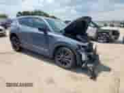 2024 Mazda CX-5 S Preferred z VIN JM3KFBCL5R0412704, wystawiony jako Copart lot #70064615 z przebiegiem Nie podano mil oraz Szkoda całkowita • Salvage title. Historia ofert i sprzedaży dostępna na DreamBid. Obrazek 4.